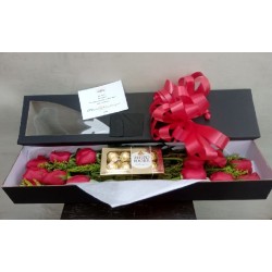 Caja sobria rosas y chocolates